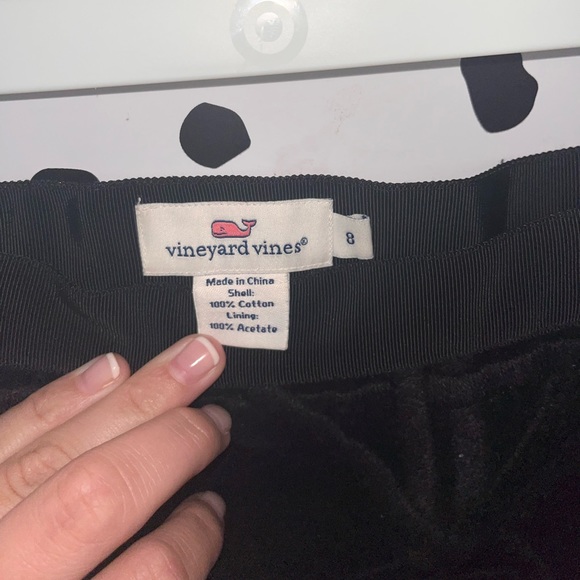 Black Velvet Patterned Vineyard Vines Skirt Size 8 - Picture 3 of 3